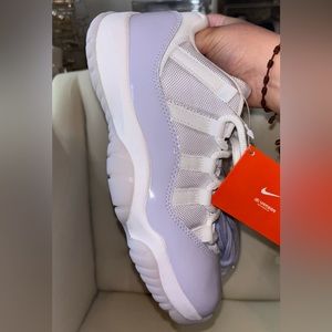 Air Jordan 11 Retro Low ‘Pure Violet’